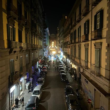 La Dimora Dei Borbone Apartman Nápoly Kültér fotó