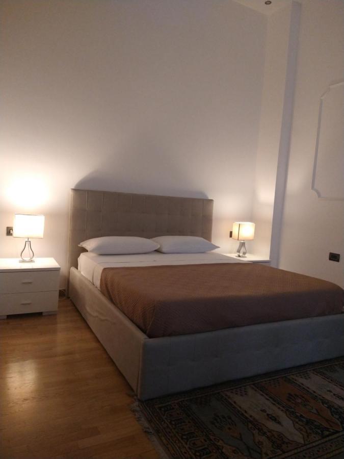 La Dimora Dei Borbone Apartman Nápoly Kültér fotó